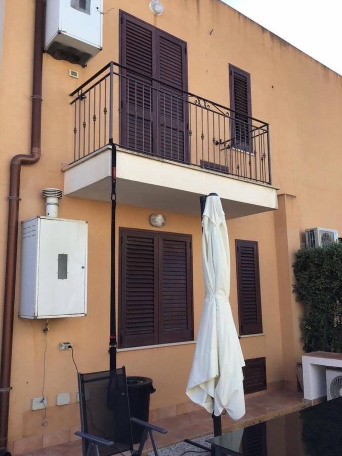 Sebastiano. Appartamento A 1,2 Km Dallo Stagnone Marsala Exterior foto
