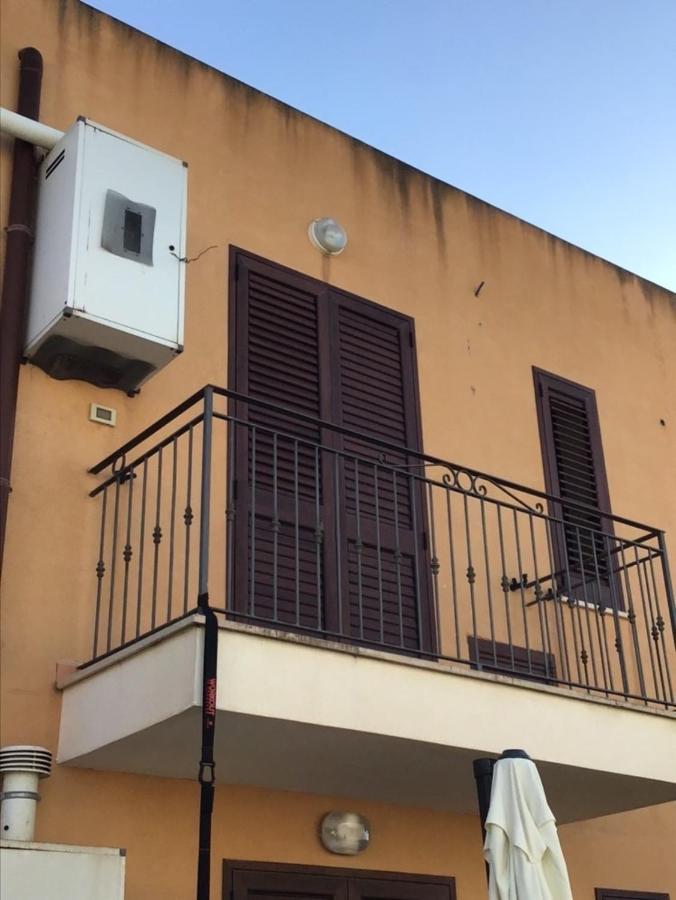 Sebastiano. Appartamento A 1,2 Km Dallo Stagnone Marsala Exterior foto